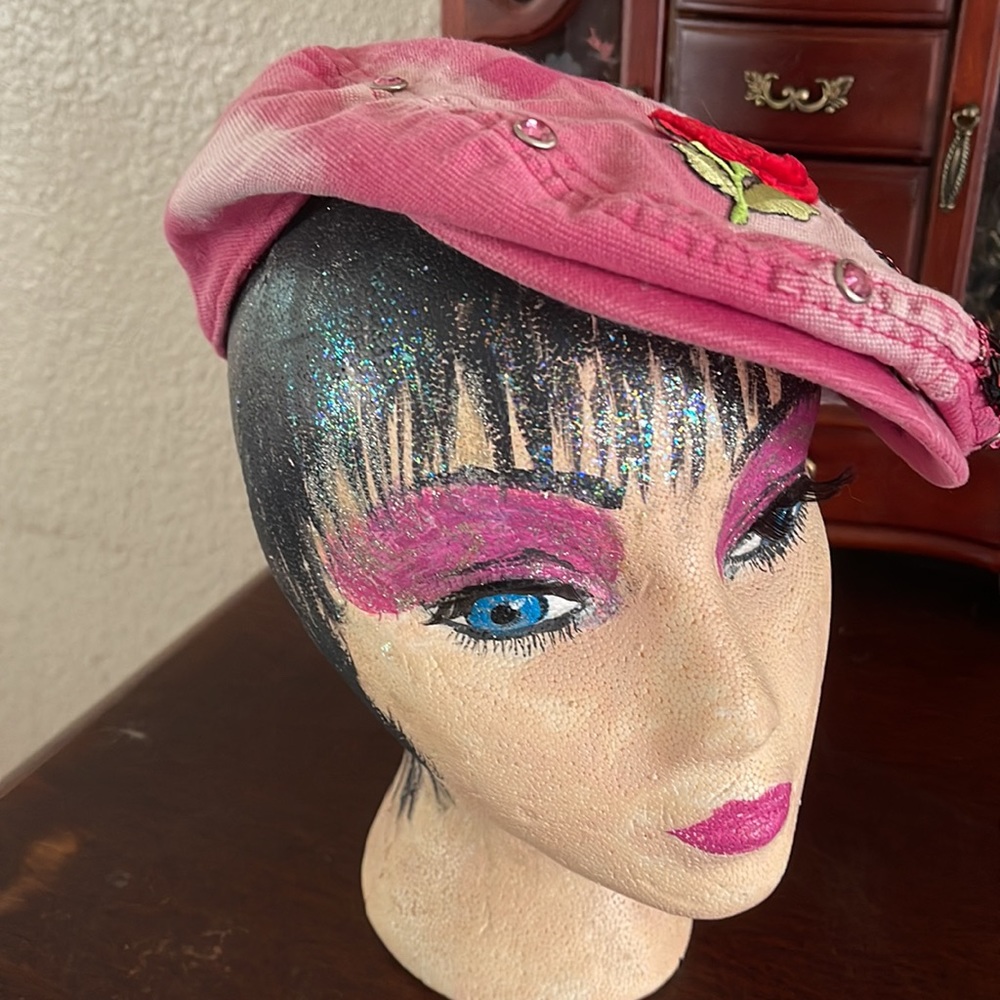 Hat - Picture 3 of 5